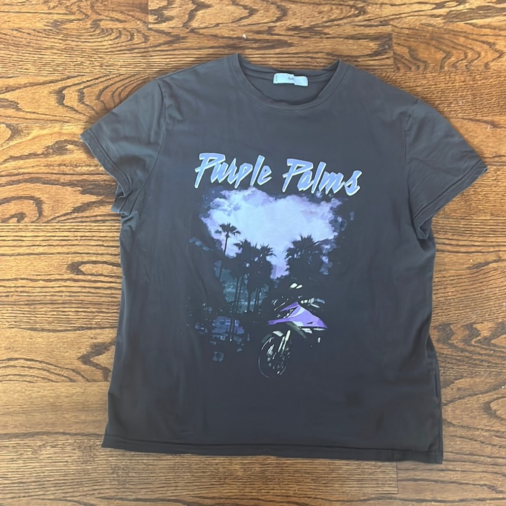 Adika graphic t shirt. One size lightly worn. No tags